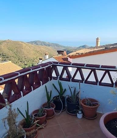 Atico Con Vistas Mar Y Montana Apartment Ojen Exterior photo